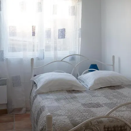 Gite Du Prat * Berat